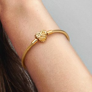 My Pandora Daisy Heart Clasp Snake Chain Bracelet 0.009 ct TW, 14k gold plating