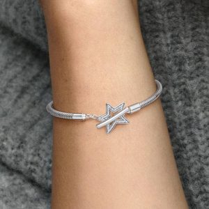 FINAL SALE - Pandora Moments Asymmetric Star T-bar Snake Chain Bracelet Sterling silver