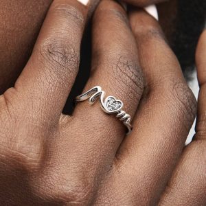 Mom Pav?? Heart Ring Sterling silver
