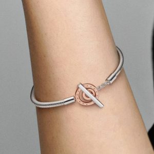 FINAL SALE - Pandora Moments Two-tone Logo T-Bar Snake Chain Bracelet Sterling silver, 14k rose gold plating
