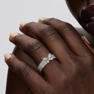 Sparkling Butterfly Bold Ring Sterling silver