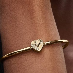 FINAL SALE - Radiating Heart Clasp Bangle 14k gold plating