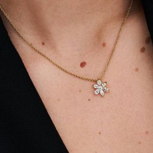 Sparkling Herbarium Cluster Pendant Necklace 14k gold plating