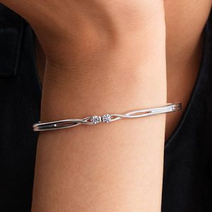 FINAL SALE - Pandora Infinite Sterling Silver Double-Facing Lab-grown Diamond Bangle 0.30 ct TW, Sterling silver